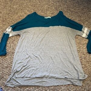 Maurices Teal and Gray Colorblock Long Sleeve Tee